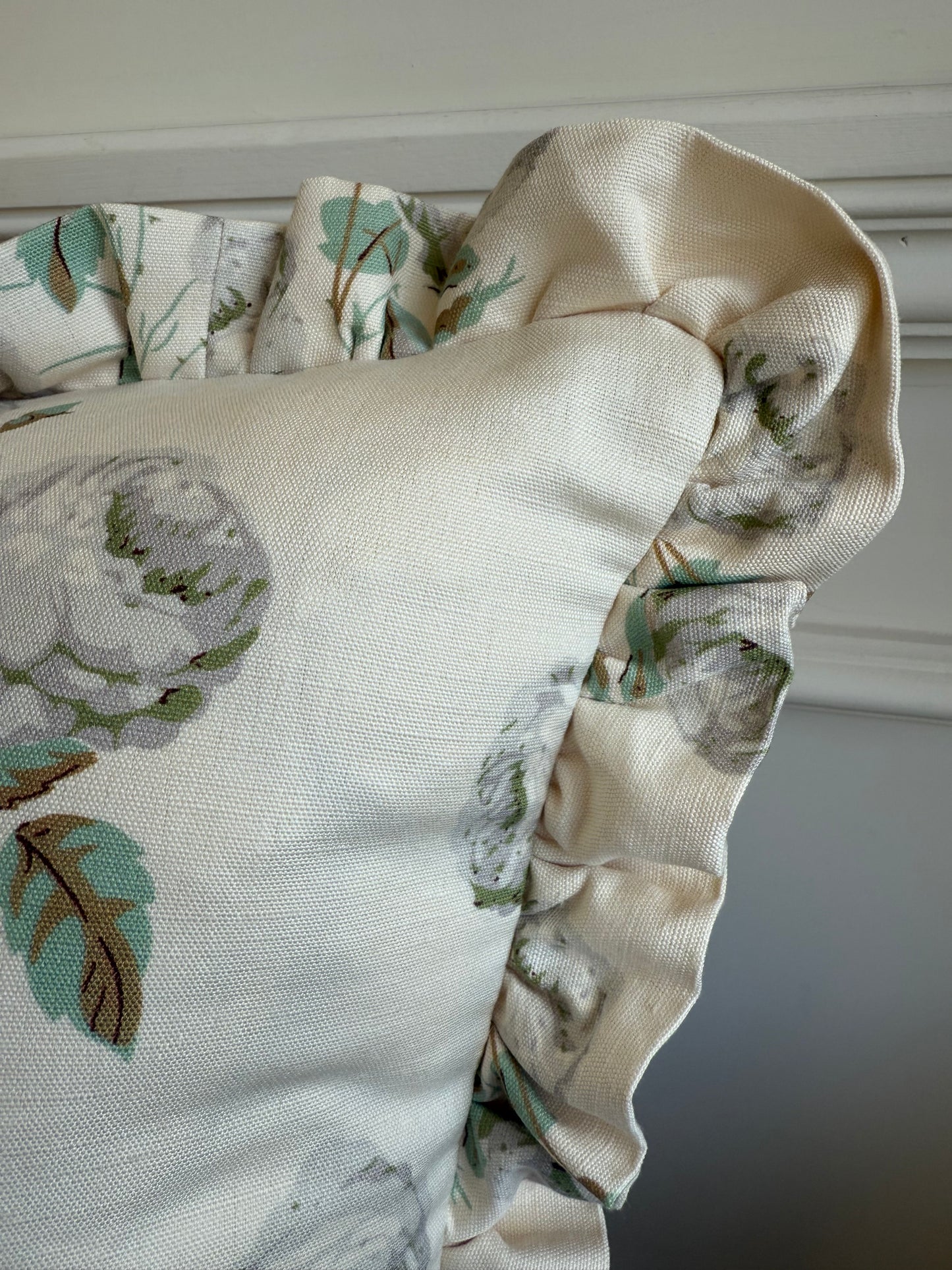 Colefax & Fowler Bowood Cushion