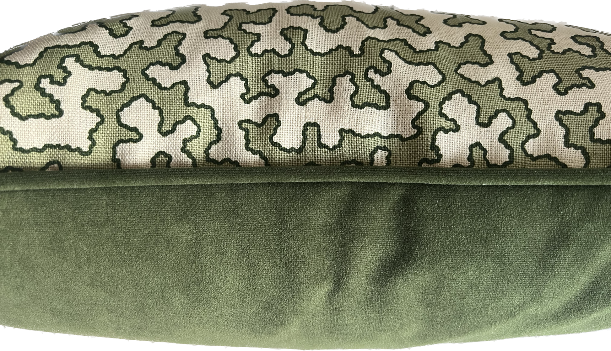 Colefax Fowler Cushions - Luxury cushions in Sibyl Colefax John Fowler Fabric (Moss Squiggle)