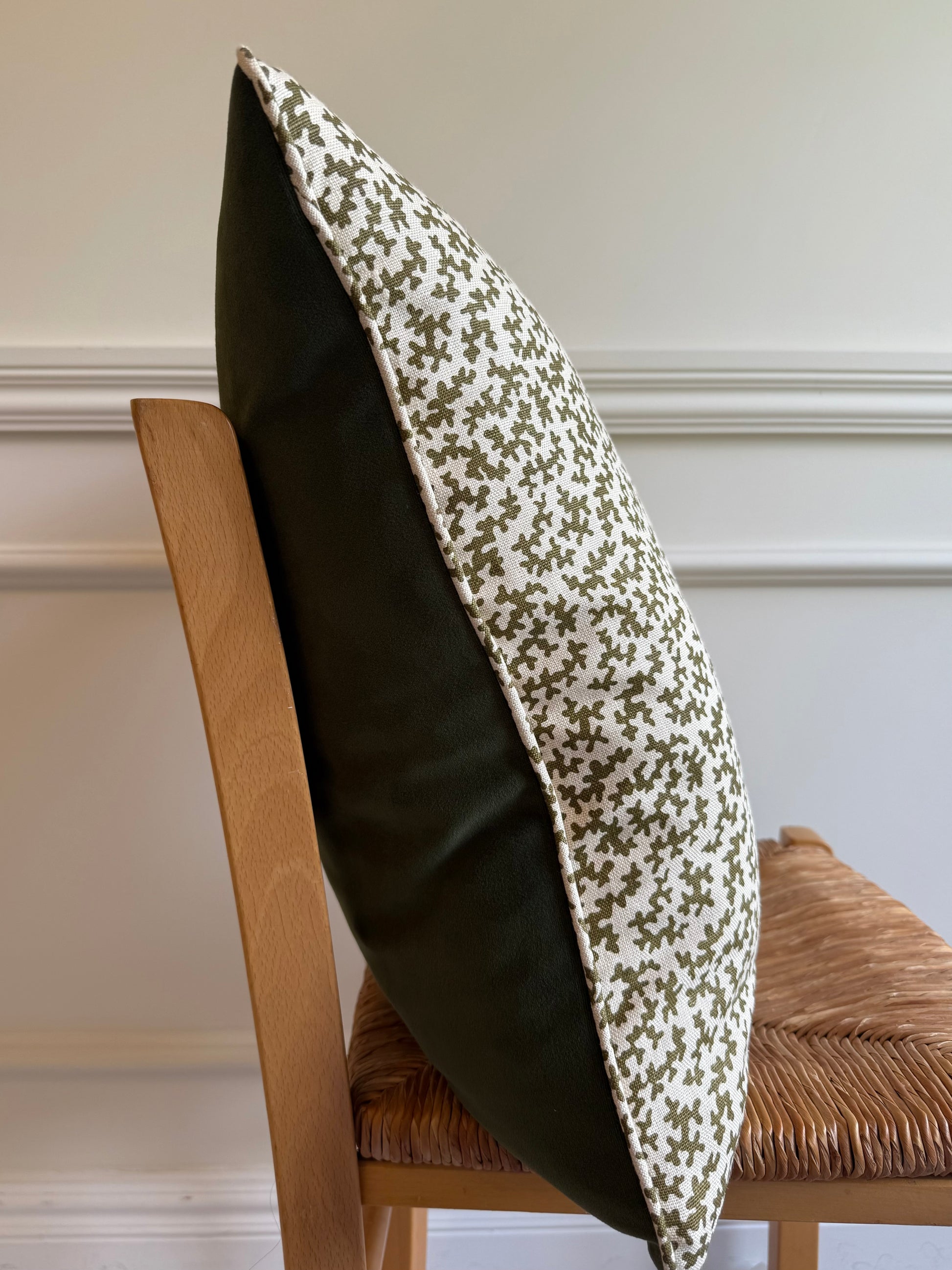 Sibyl Colefax Khaki Seaweed piped cushion