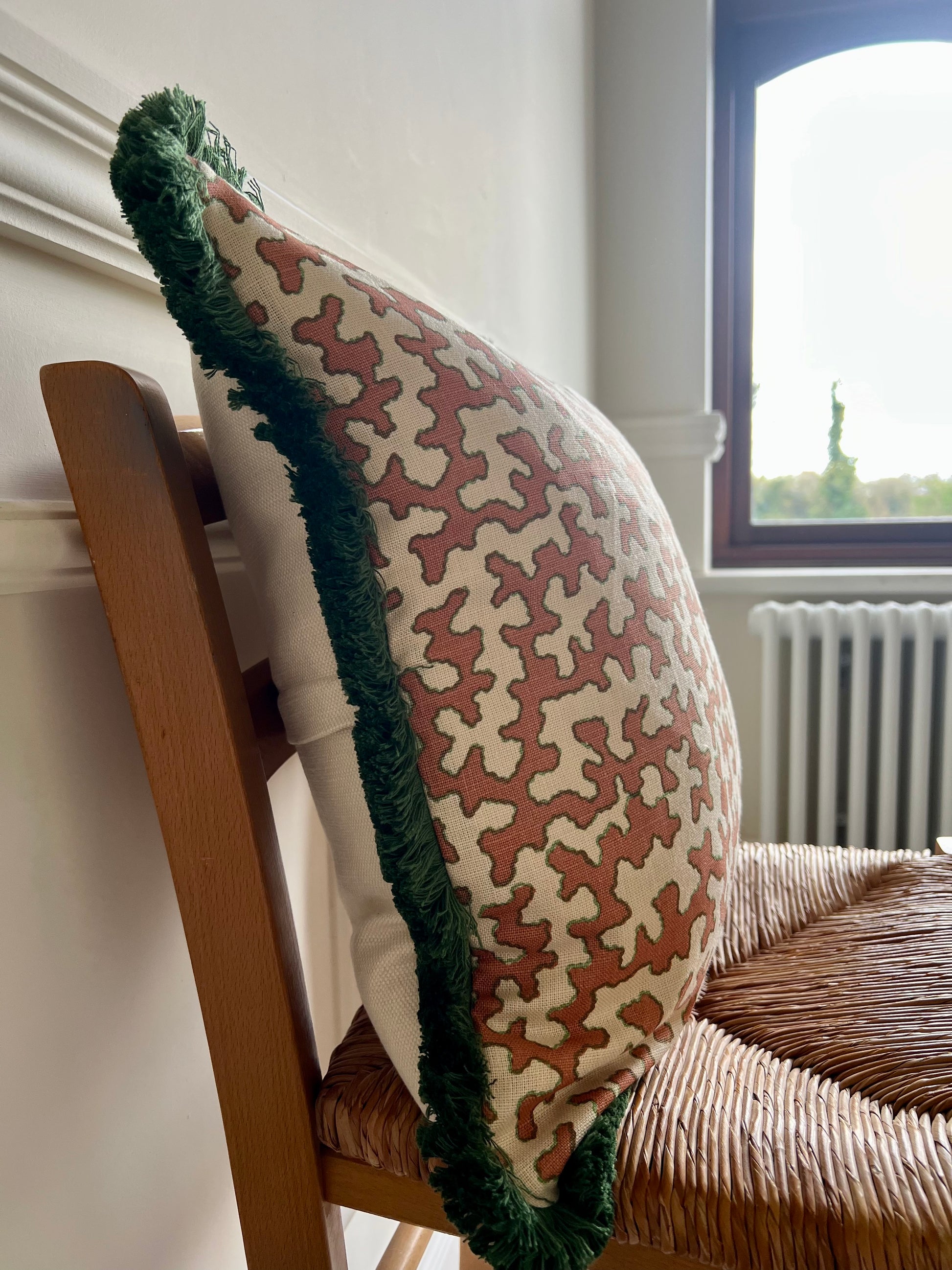 Colefax Fowler Cushions - Luxury cushions in Sibyl Colefax John Fowler Fabric (Apricot Squiggle)