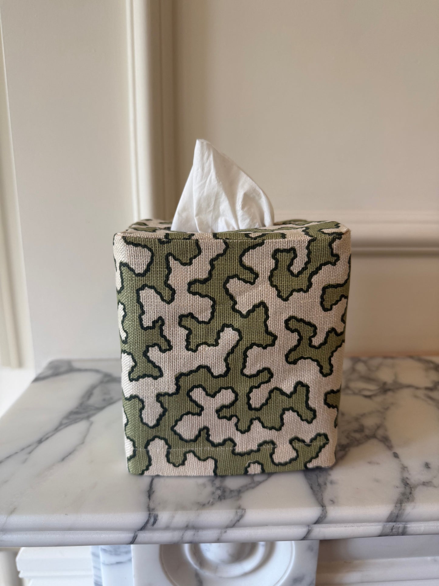 Moss Squiggle Tissue Box