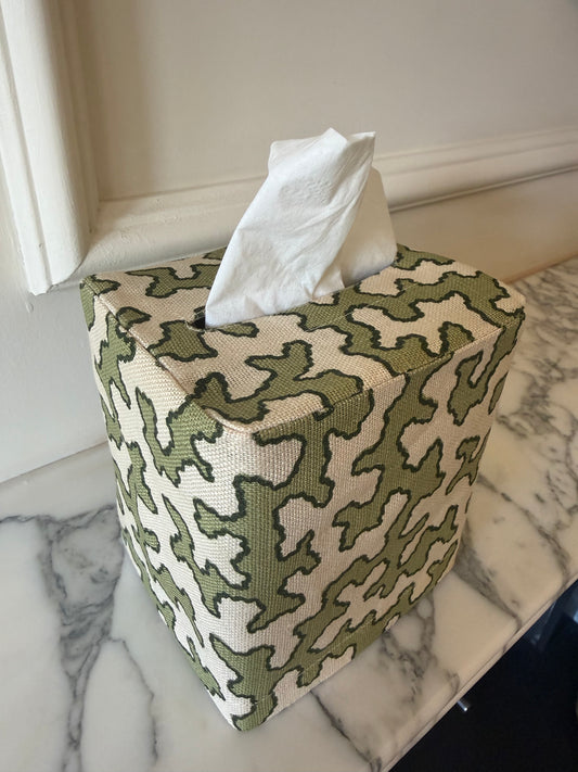Moss Squiggle Tissue Box