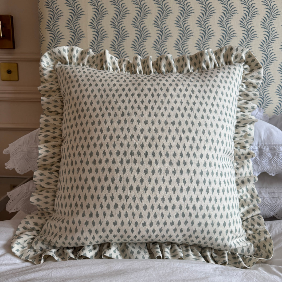 The Great Big Cushion: Anni