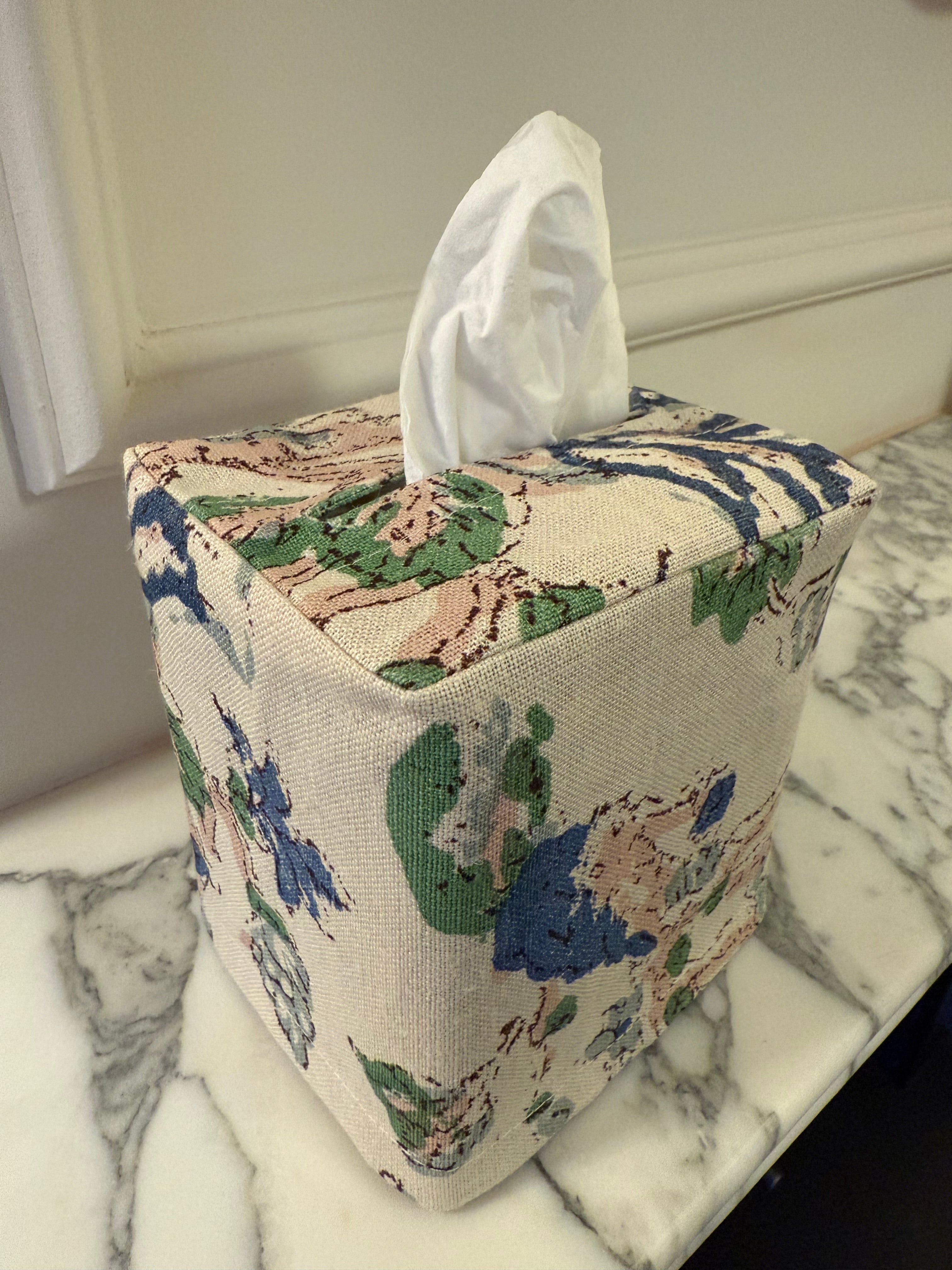 Dalia Tissue Box – Sarah Drummond Studio