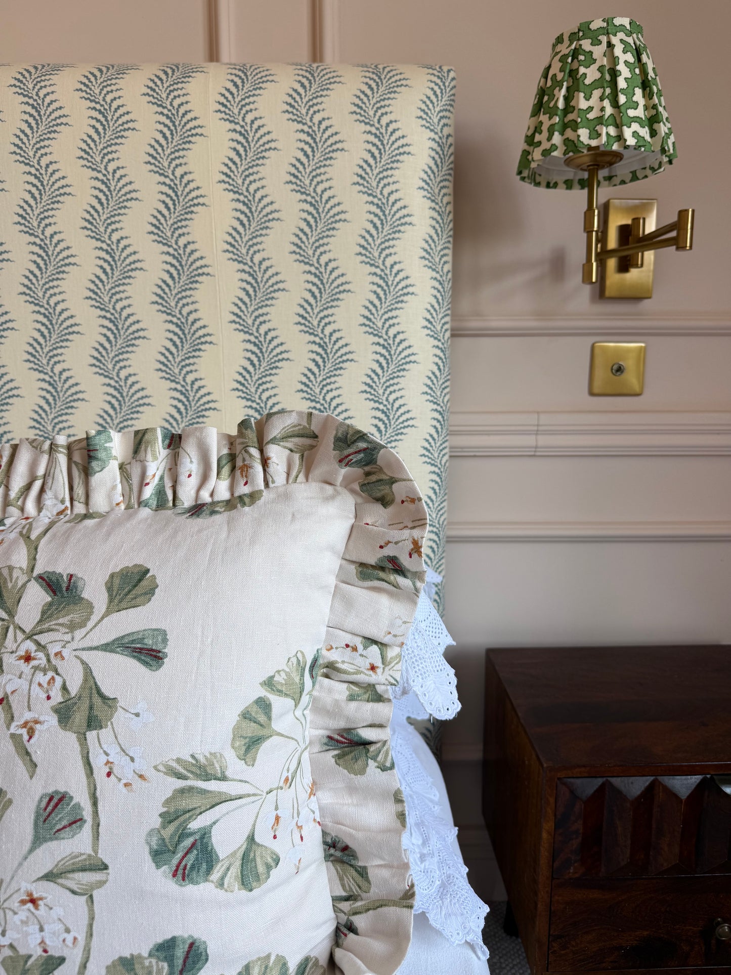 Colefax & Fowler Greenacre Ruffled Cushion