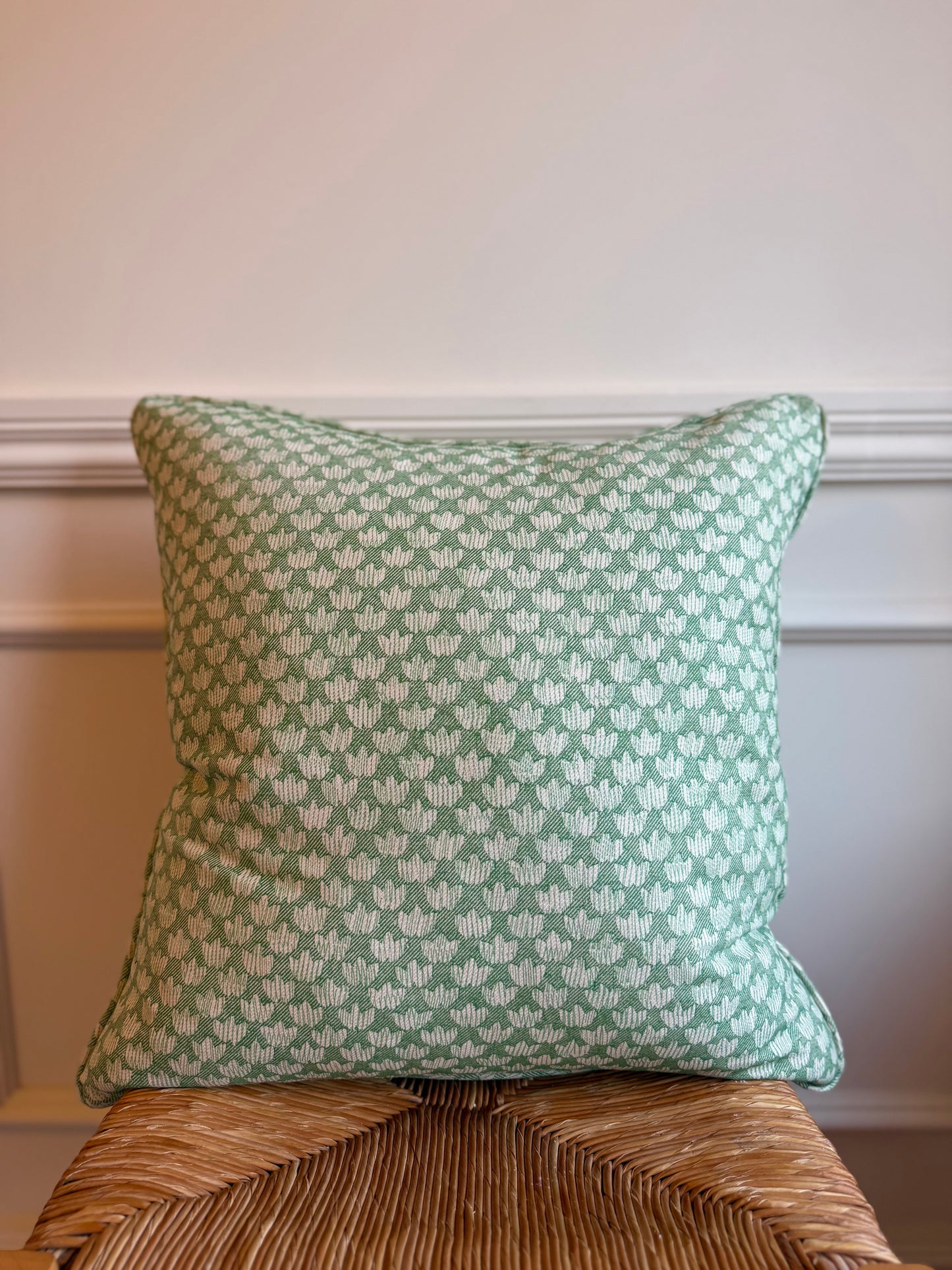 Fermoie Eythorne Cushions