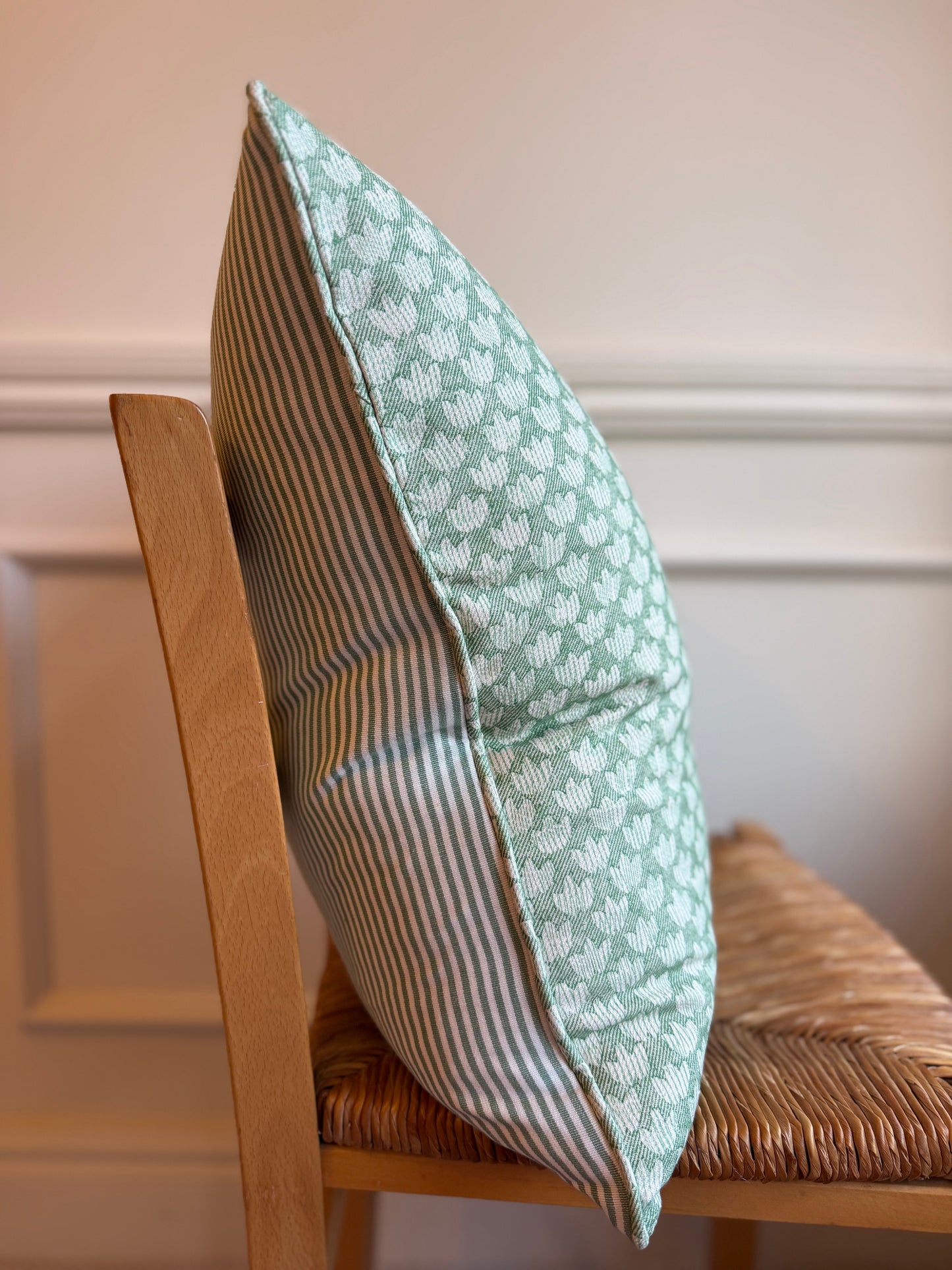 Fermoie Eythorne Cushions