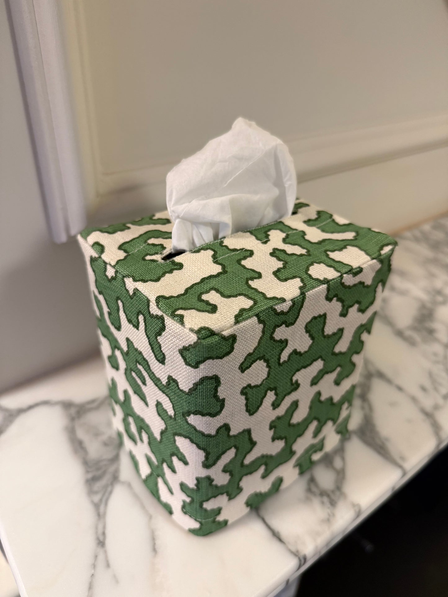 Green Squiggle Tissue Box