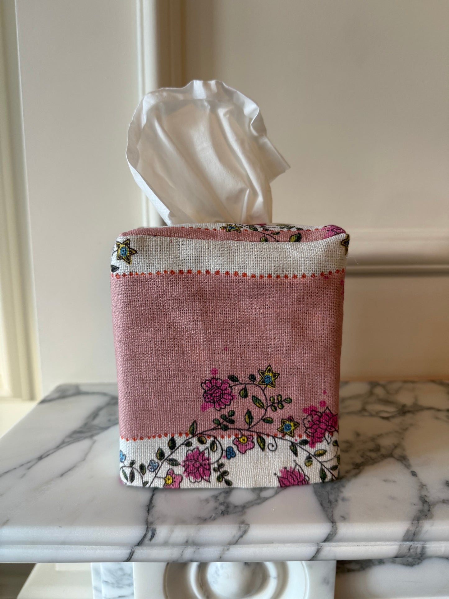 Vine Blots Tissue Box
