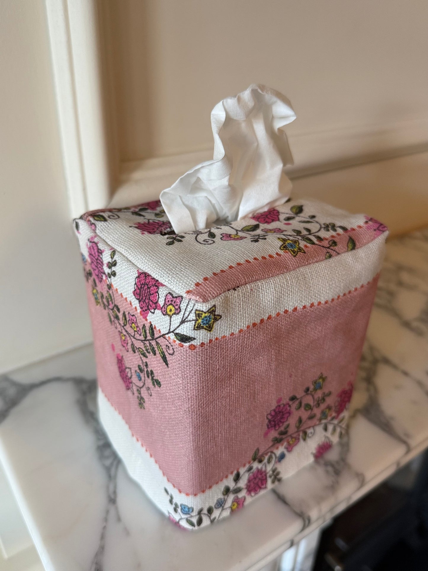 Vine Blots Tissue Box