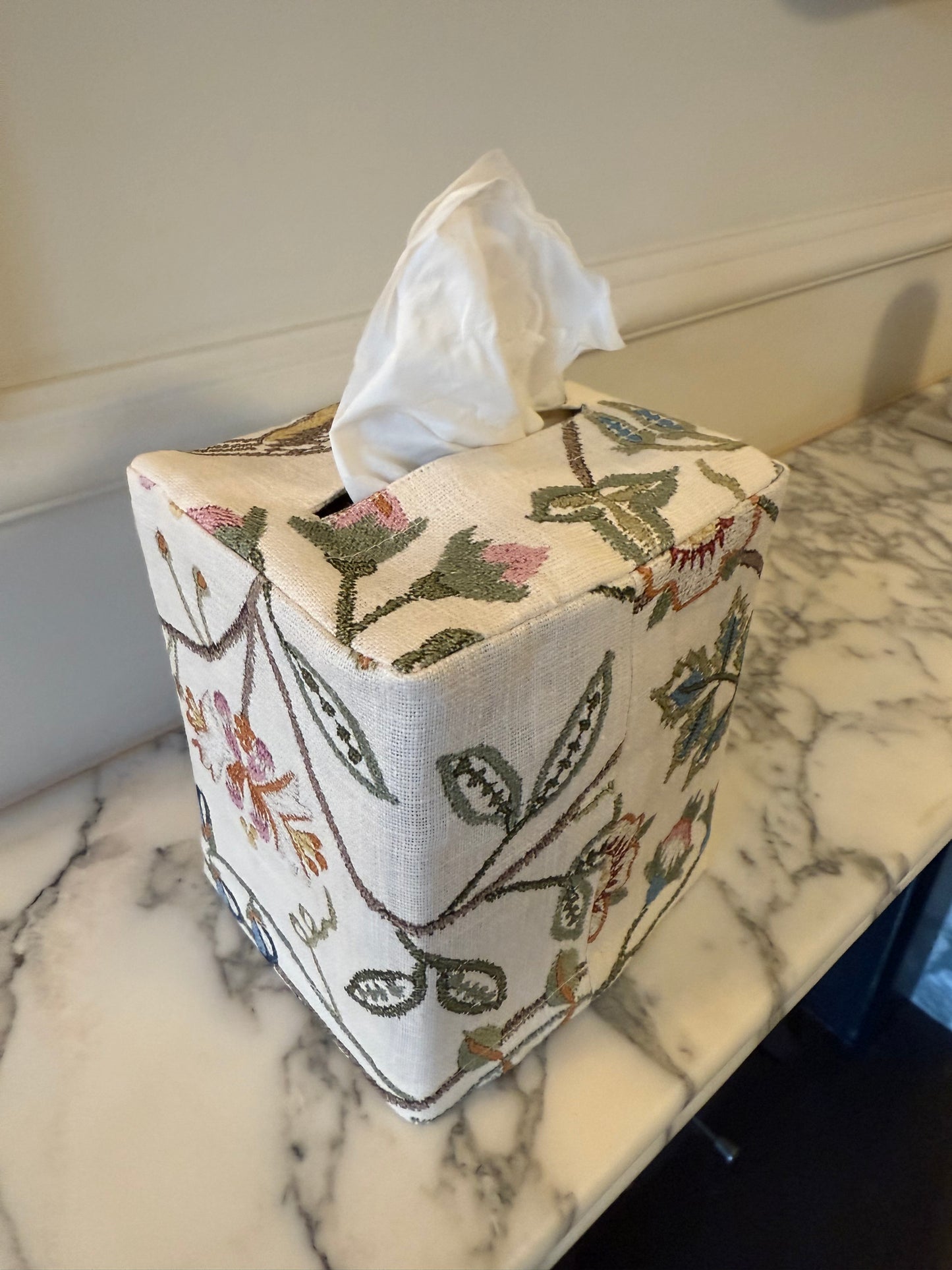 Windrush White Tissue Box