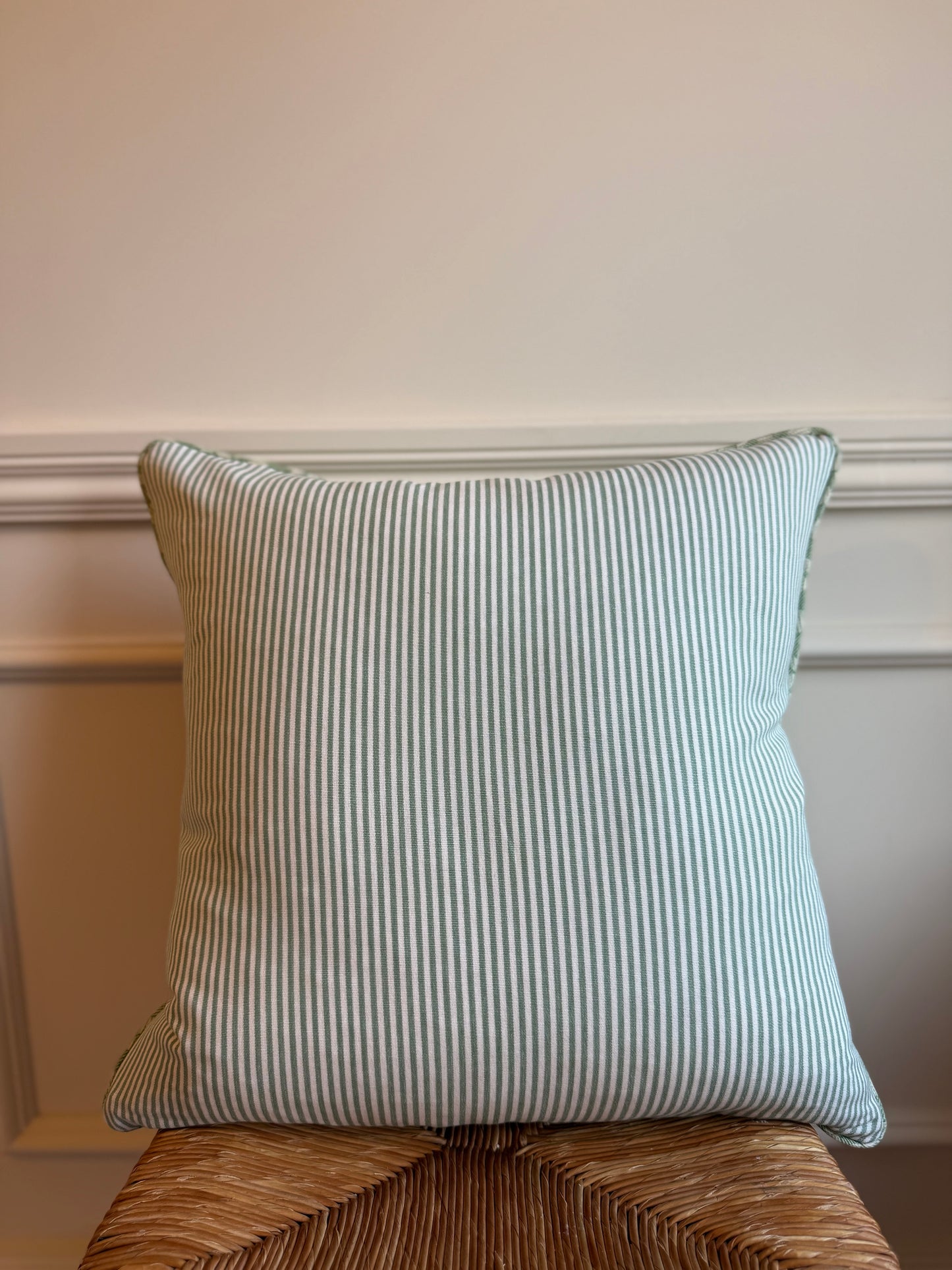 Fermoie Eythorne Cushions
