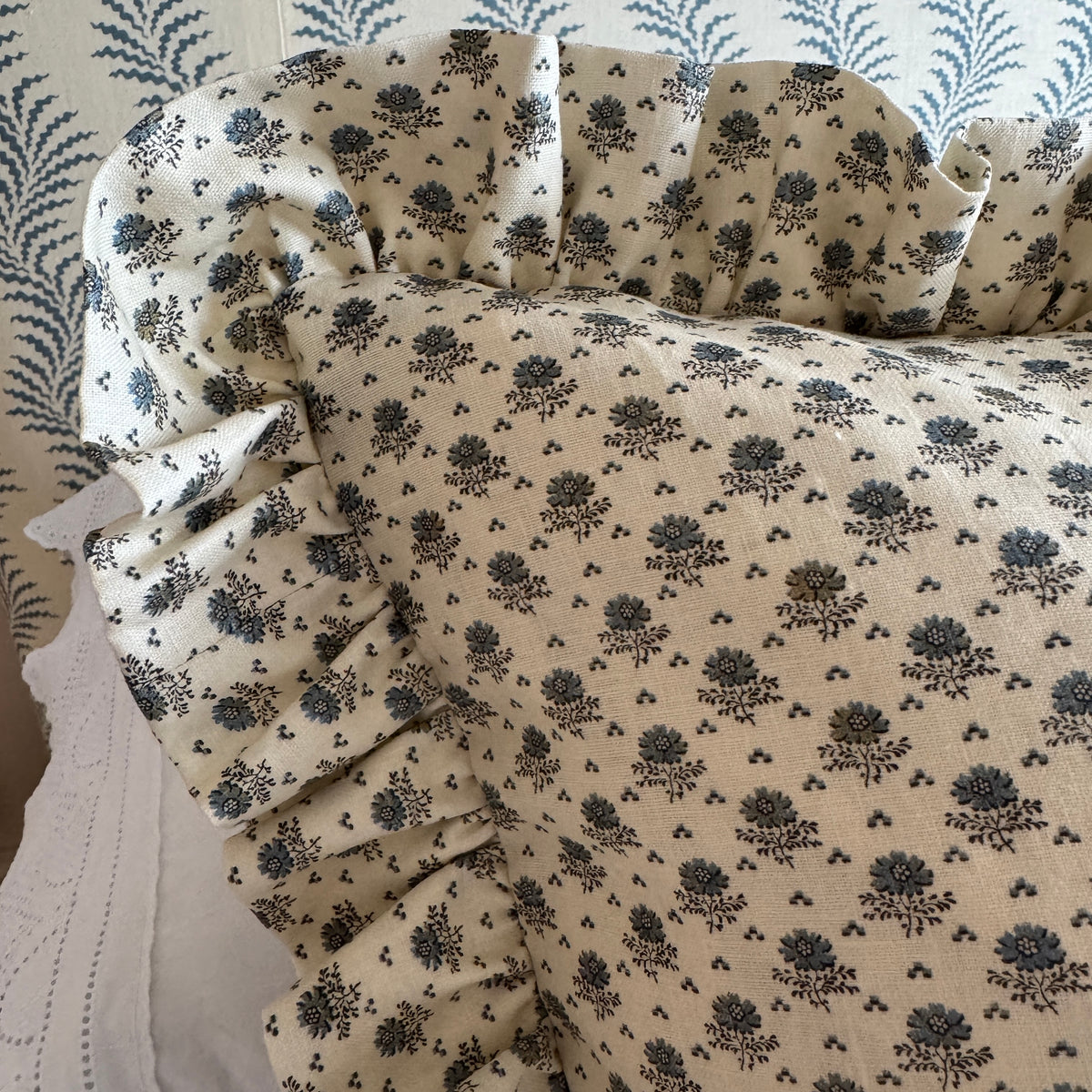 The Great Big Cushion: Little Weed