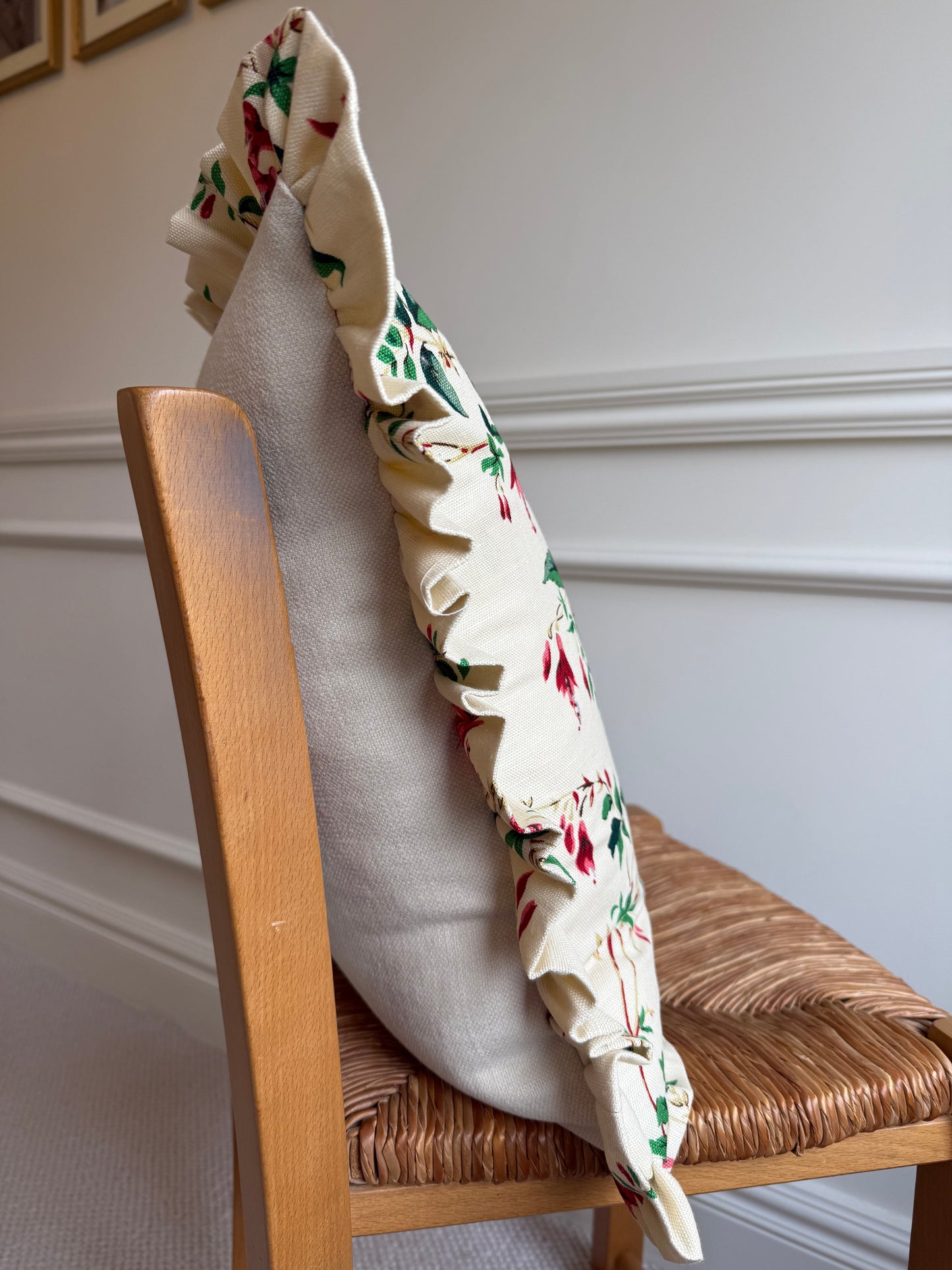 Colefax & Fowler Fuchsia Ruffled Cushion