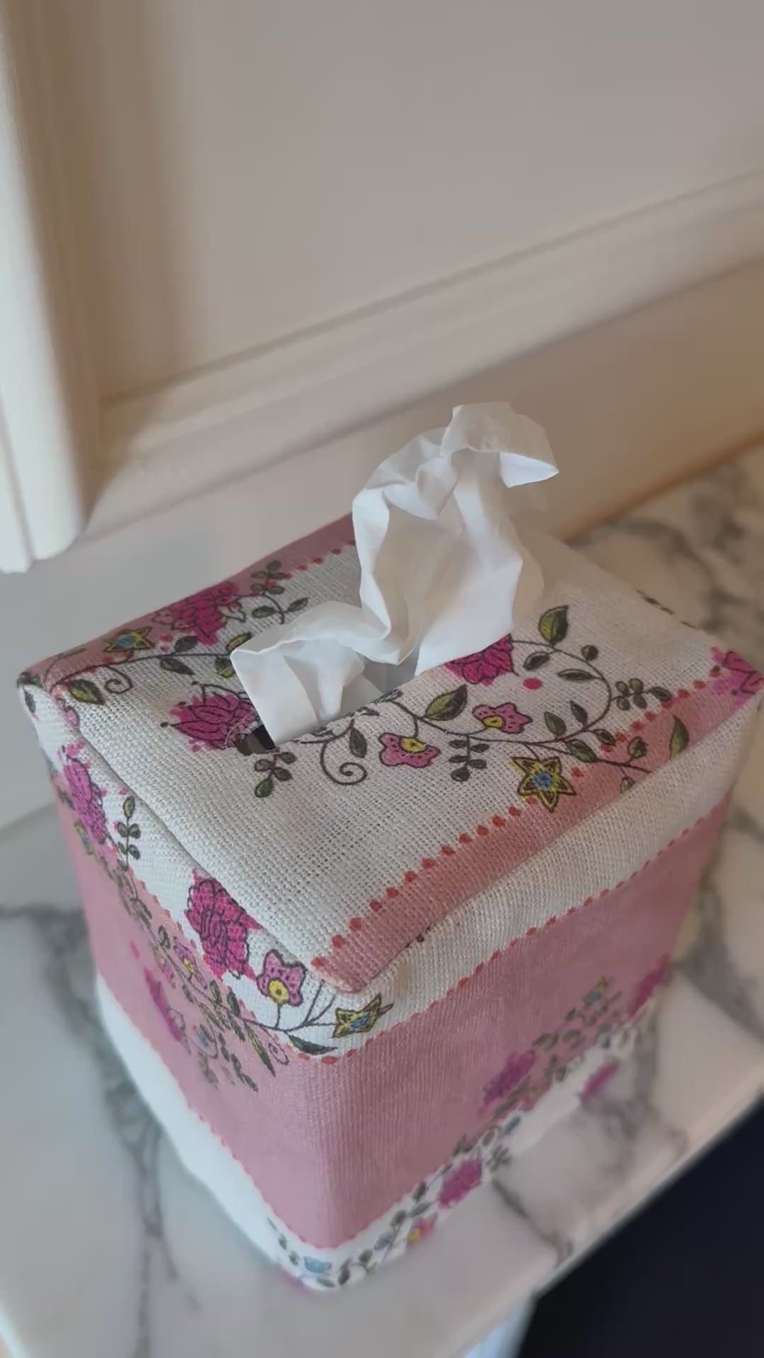 Vine Blots Tissue Box